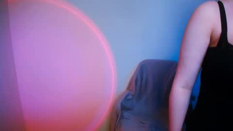 Snapshot of nanafey chatting on 03.05.25 your candy online show from 03.05.25