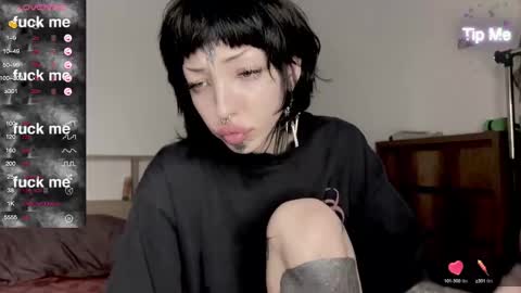 Snapshot of nananevaeragain chatting on 12.13.24 Nana online show from 12.13.24