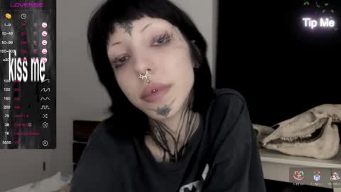 Snapshot of nananevaeragain chatting on 12.27.24 Nana online show from 12.27.24