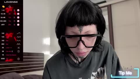 Snapshot of nananevaeragain chatting on 01.13.25 Nana online show from 01.13.25