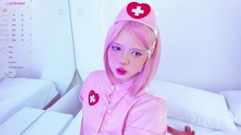 Snapshot of nanaosaky chatting on 02.10.25 NanaOsaky online show from 02.10.25