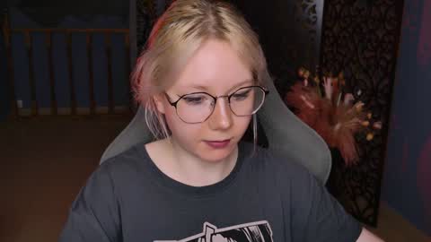 Snapshot of nancymartinez chatting on 01.11.25 nancymartinez online show from 01.11.25