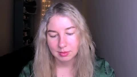 Snapshot of nancysanders chatting on 04.20.26 Nancy online show from 04.20.26