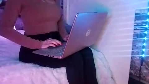 nancyybonita online show from 01.18.25