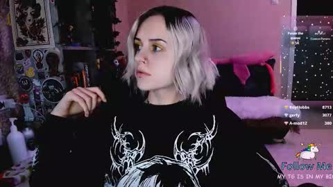 Monday-Friday 12-4 AM and 6-9 AM New York time online show from 01.11.26