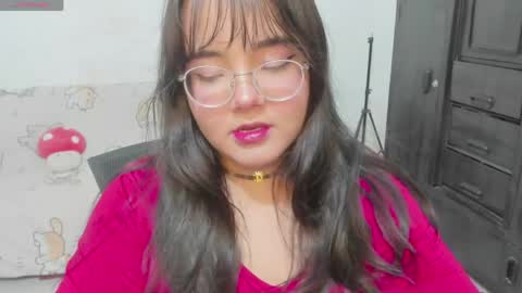 Snapshot of naoko_uwu chatting on 06.08.26 Naoko online show from 06.08.26