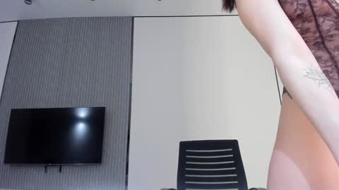 Naomi online show from 12.30.24