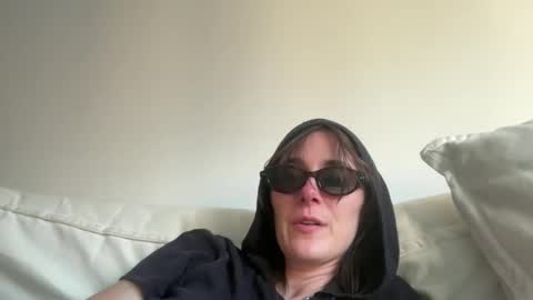 Snapshot of naomi________ chatting on 06.03.26 Naomi online show from 06.03.26