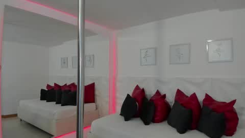 Naomi Amoretti online show from 02.10.26