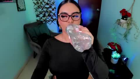 naomi_aniston online show from 06.09.26
