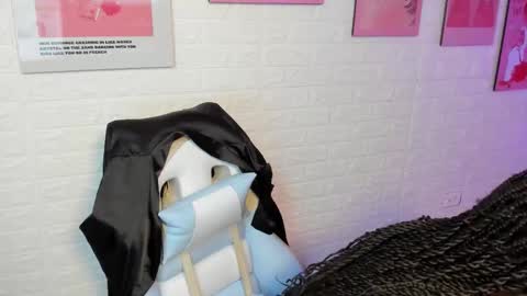 Naomi online show from 03.18.26