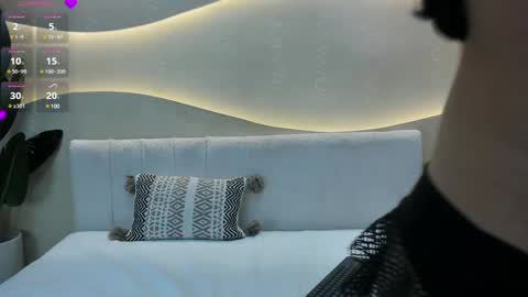 Naomi  online show from 12.18.24