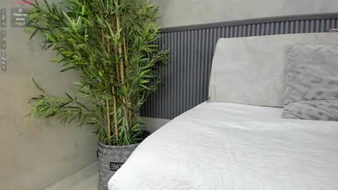 Naomi  online show from 01.16.25