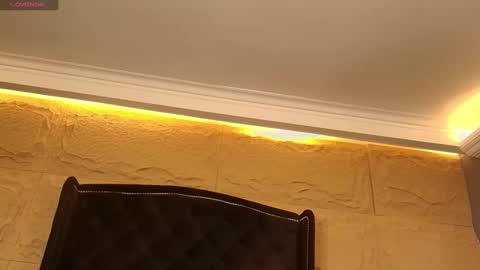 Naomi online show from 10.11.25