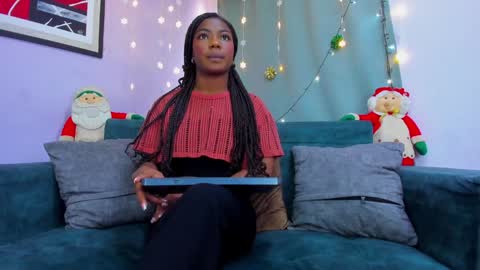 Nahomi Jones online show from 12.29.24