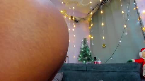 Nahomi Jones online show from 12.30.24