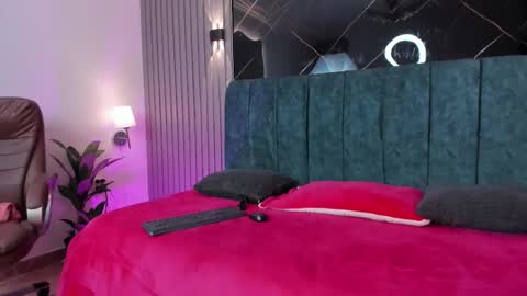 Naomi online show from 02.21.26