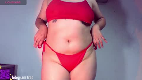 Snapshot of naomi_moon3 chatting on 12.06.24 Naomi online show from 12.06.24