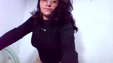 Snapshot of naomi_moon3 chatting on 12.24.24 Naomi online show from 12.24.24