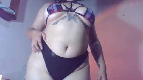 Snapshot of naomi_moon3 chatting on 01.17.25 Naomi online show from 01.17.25