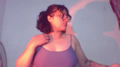 Snapshot of naomi_moon3 chatting on 01.23.25 Naomi online show from 01.23.25