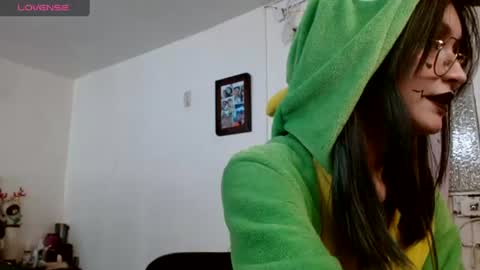 Naomi online show from 06.13.26