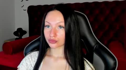 Naomi online show from 11.12.25