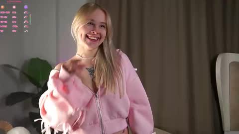 Snapshot of naomibry chatting on 03.15.26 Angel online show from 03.15.26