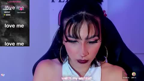 Snapshot of naomiharuno chatting on 12.20.24 naomiharuno online show from 12.20.24