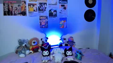 Snapshot of naomiharuno chatting on 09.11.25 naomiharuno online show from 09.11.25