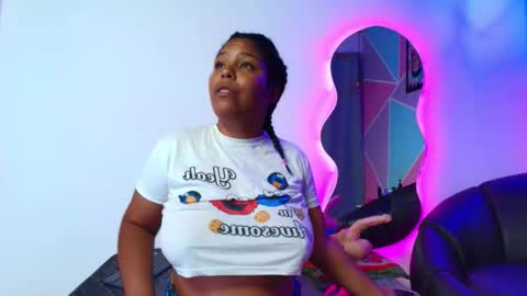 Naomi Campbel online show from 09.11.25