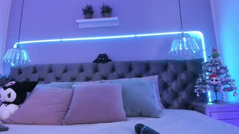 Naomi online show from 12.31.24