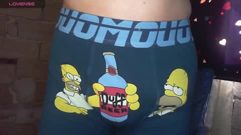 Snapshot of naomisimon chatting on 01.21.25 bellas2012 online show from 01.21.25