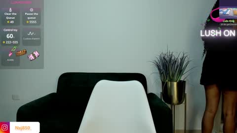 Naomi     online show from 01.12.25