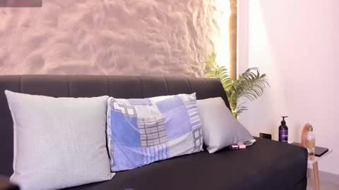 I am Naomy online show from 02.03.26