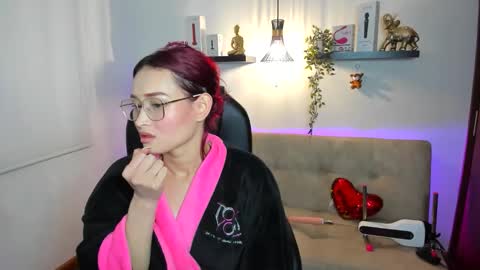 naomy online show from 05.19.26
