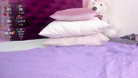 Snapshot of naomy_sexy_ chatting on 02.28.26 Naomy online show from 02.28.26