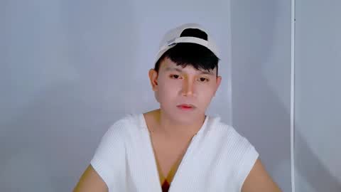 Snapshot of nashdiam chatting on 11.24.25 nashdiam online show from 11.24.25