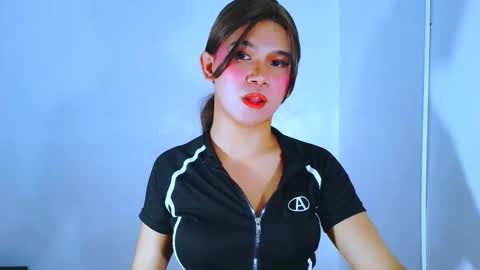 Snapshot of nashdiam chatting on 11.28.25 nashdiam online show from 11.28.25