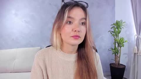 Nashly Fontana online show from 03.08.26