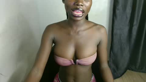 Snapshot of nasty_creamypussyy chatting on 02.21.26 Mila online show from 02.21.26