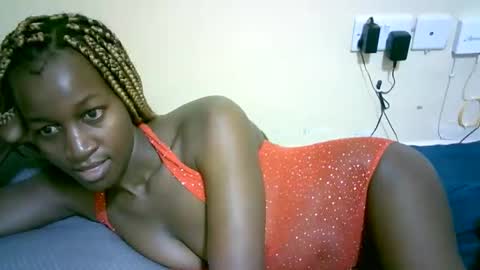 Snapshot of nastyafrika chatting on 09.28.25 Marie online show from 09.28.25