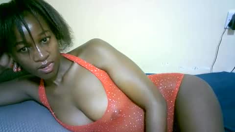 Snapshot of nastyafrika chatting on 10.02.25 Marie online show from 10.02.25