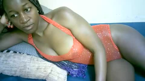 Snapshot of nastyafrika chatting on 10.20.25 Marie online show from 10.20.25