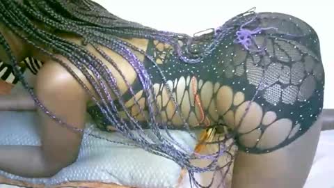 Snapshot of nastyafrika chatting on 10.27.25 Marie online show from 10.27.25