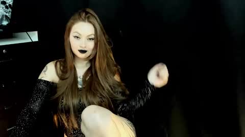 nastykatty_ online show from 12.18.24