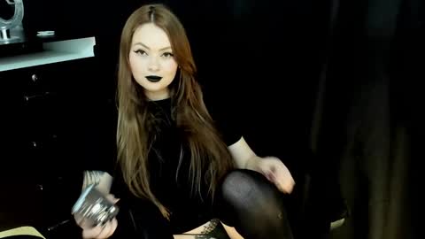 nastykatty_ online show from 12.24.24