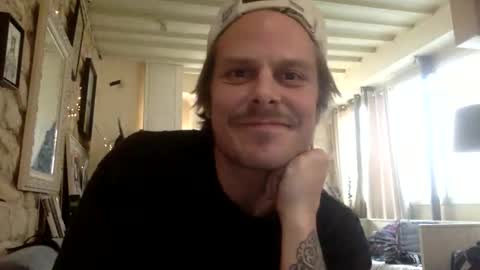 Snapshot of nastyloveparis chatting on 11.05.25 nastyloveparis online show from 11.05.25