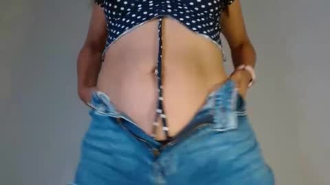 Snapshot of nat4youlove chatting on 01.14.25 nathalia online show from 01.14.25