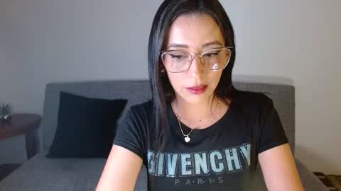 Snapshot of nat4youlove chatting on 01.19.25 nathalia online show from 01.19.25